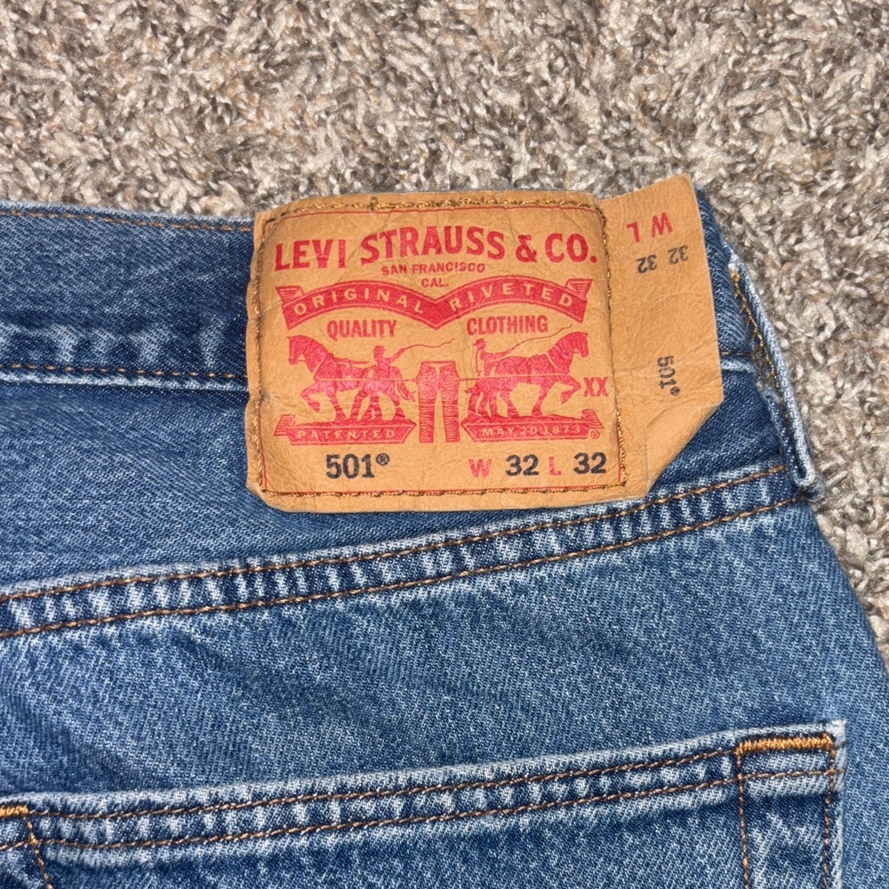 Levi's Men's Straight Blue Jeans - Picture 11 of 12